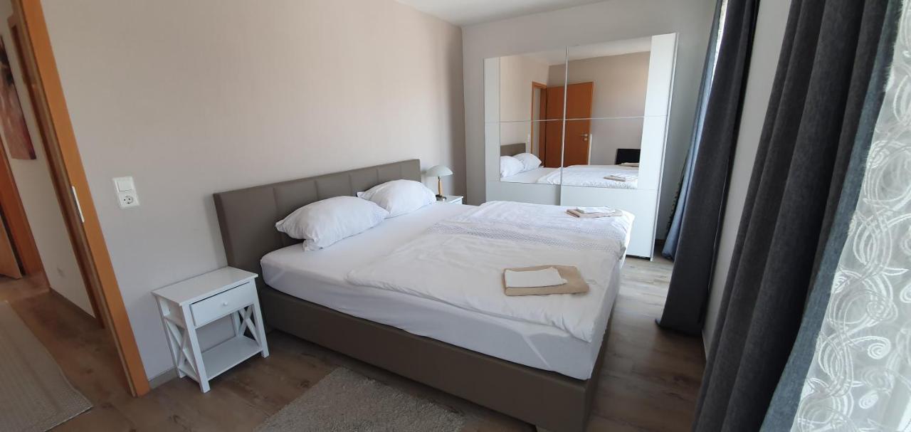 Outletcity Ferienwohnung 2 Metzingen  Exteriér fotografie