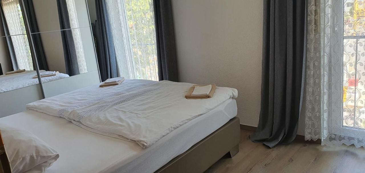 Outletcity Ferienwohnung 2 Metzingen  Exteriér fotografie