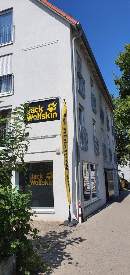 Outletcity Ferienwohnung 2 Metzingen  Exteriér fotografie
